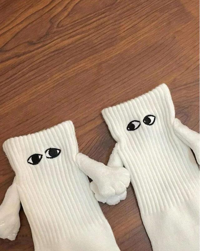 Sports Outdoor 2 Pairs of Creative Cute Couple Holding Hands Socks with Personality Stereoscopic Cartoon Eyes 3D Design for Daily Life Wear