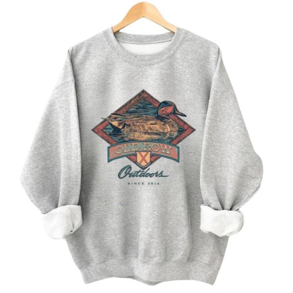 Old Row Sitting Duck , Vintage Duck Hunting Sweatshirt  Outdoors Hunting Mallard