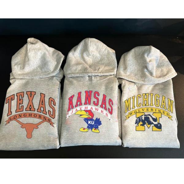 Vintage College Football Hoodie, New Retro Style Hoodie, Vintage University of NCAA Hoodie, Vintage Graphic Hoodies, Texas, Kansas, Michigan, LSU, FSU, Kentucky, Uconn, Arizona Hoodie